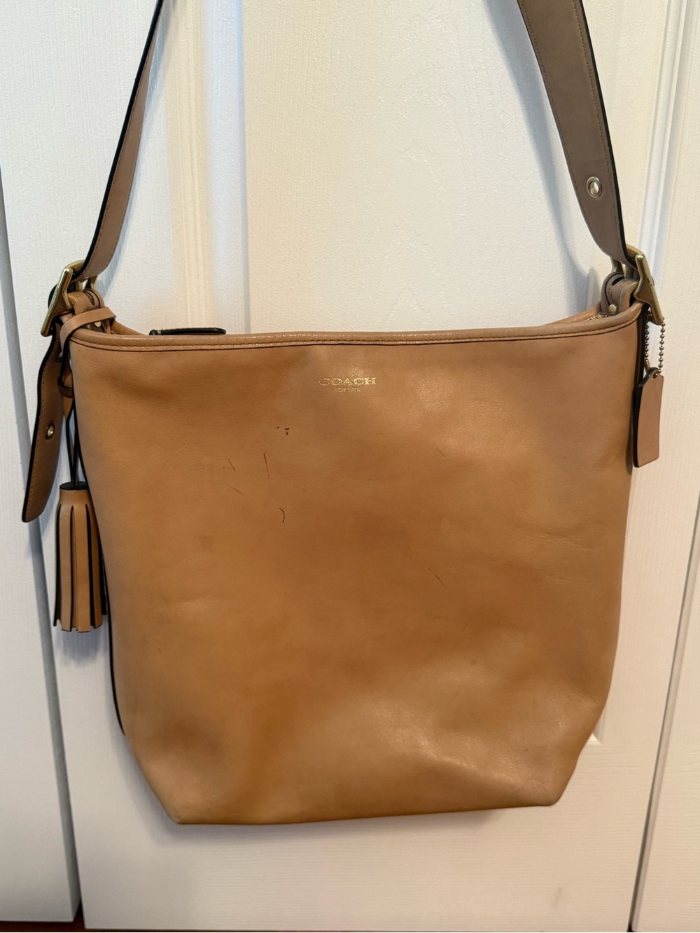 Vintage Coach Legacy Tassel Bucket Bag in Tan Leather - Picture 2 of 8